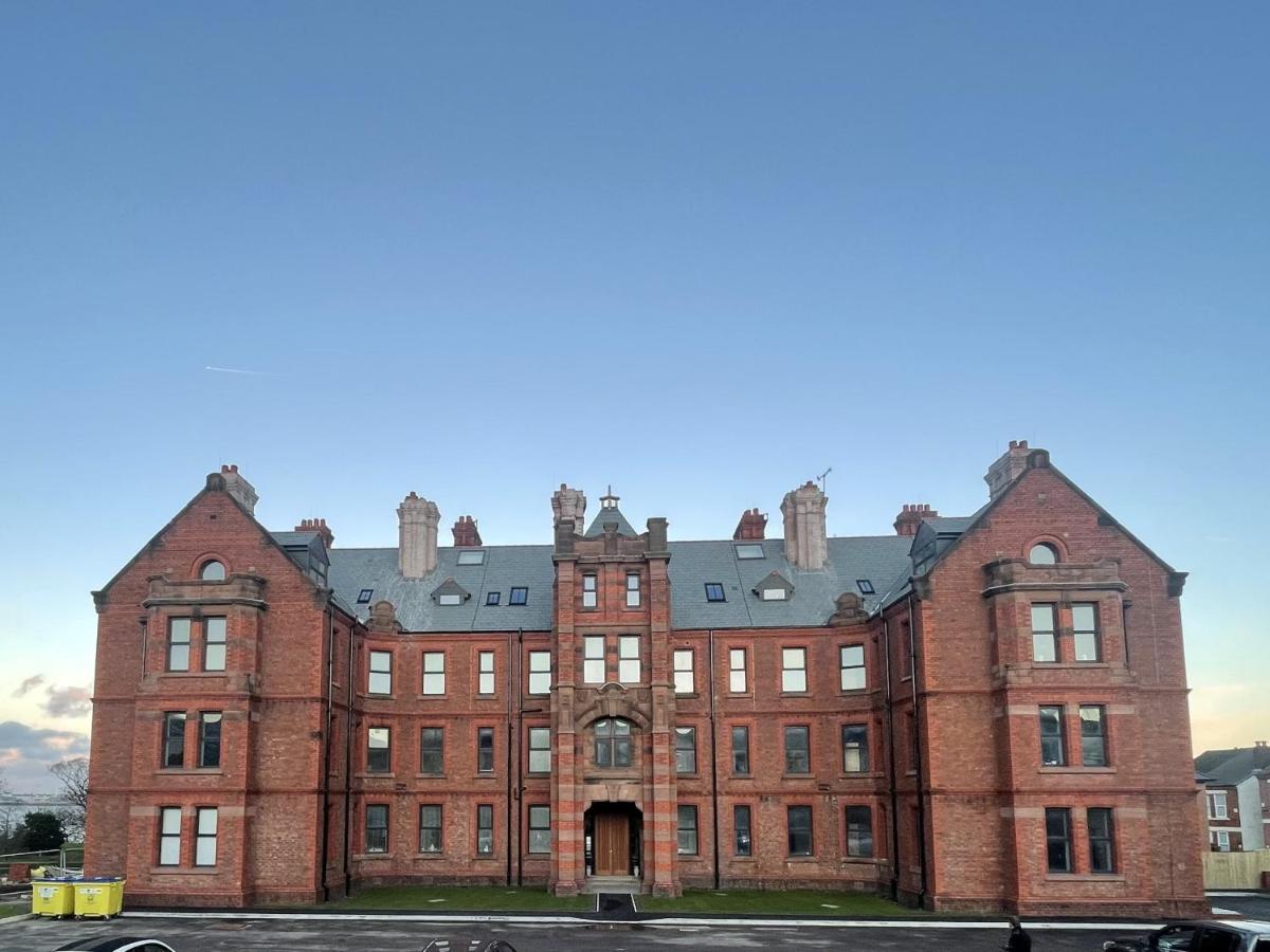 Gibson Manor Apartments Уолласи Экстерьер фото